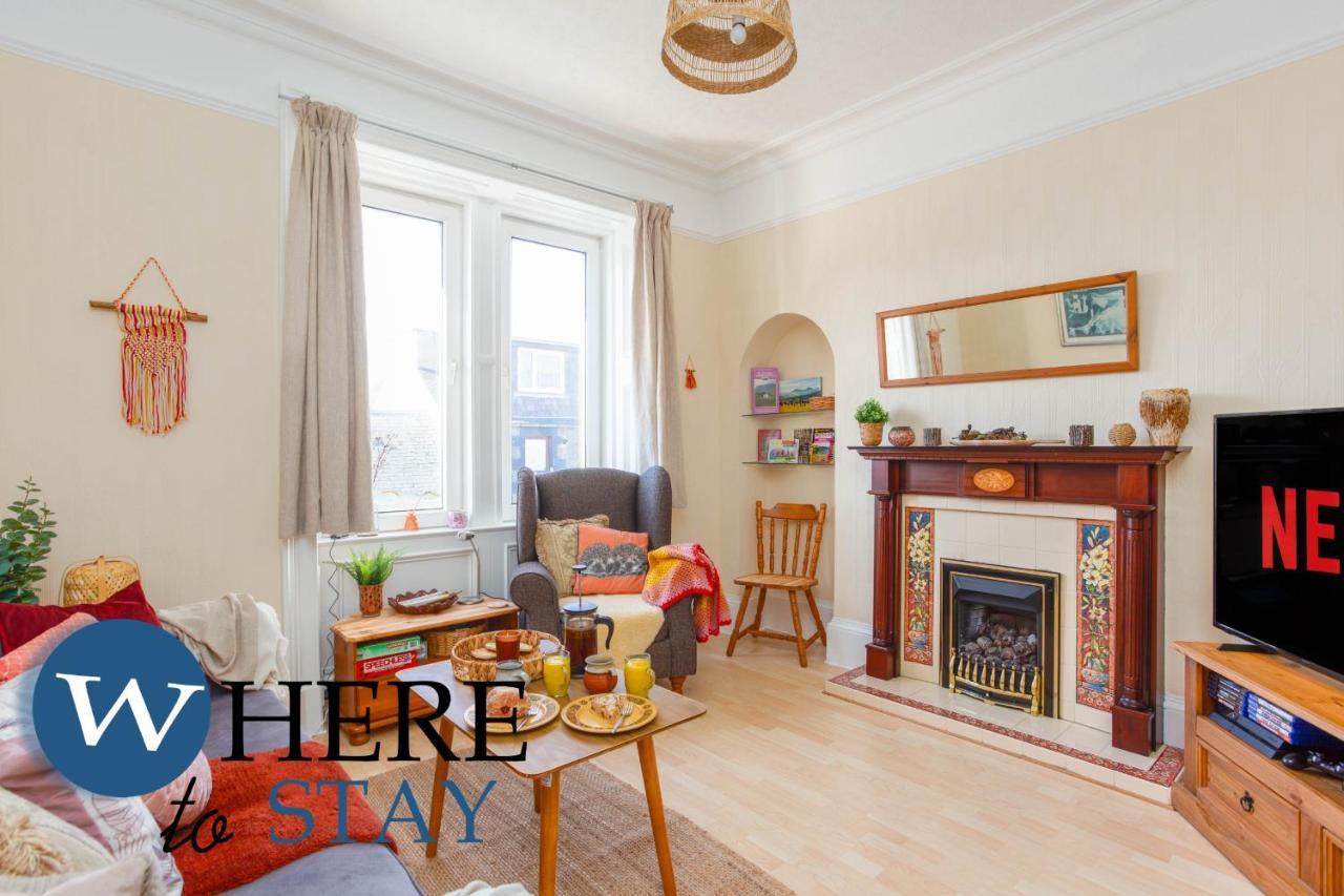 Bright 2Bed Apartment In Galashiels City Centre Exterior photo