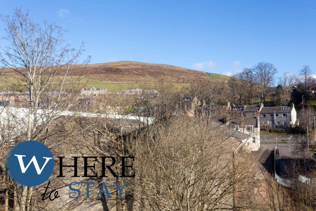 Bright 2Bed Apartment In Galashiels City Centre Exterior photo